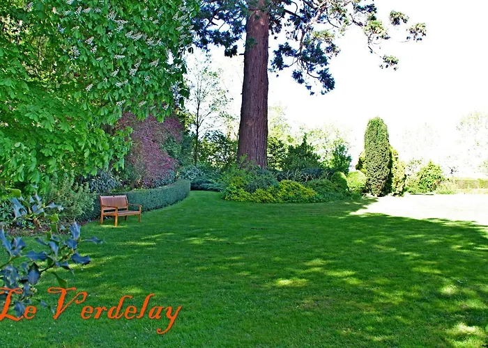 D'hotes Spacieuses Pres De La Loire - Fr-1-622-116 * La Menitré