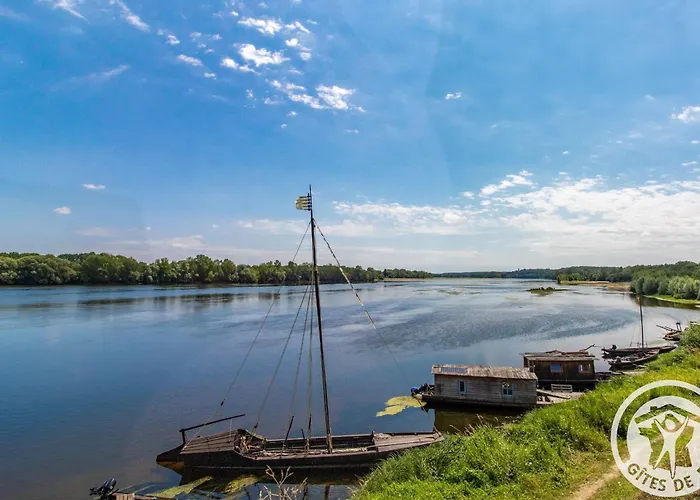 D'hotes Spacieuses Pres De La Loire - Fr-1-622-116 La Menitré