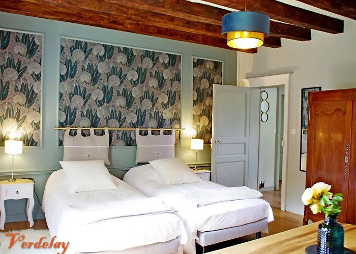 D'hotes Spacieuses Pres De La Loire - Fr-1-622-116 Panzió