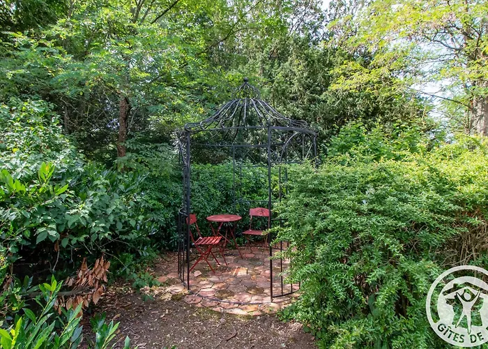 D'hotes Spacieuses Pres De La Loire - Fr-1-622-116